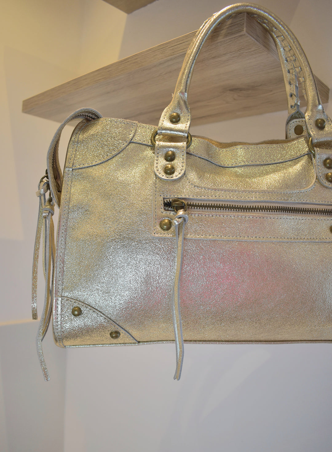 Sac Saga en cuir métallisé Doré